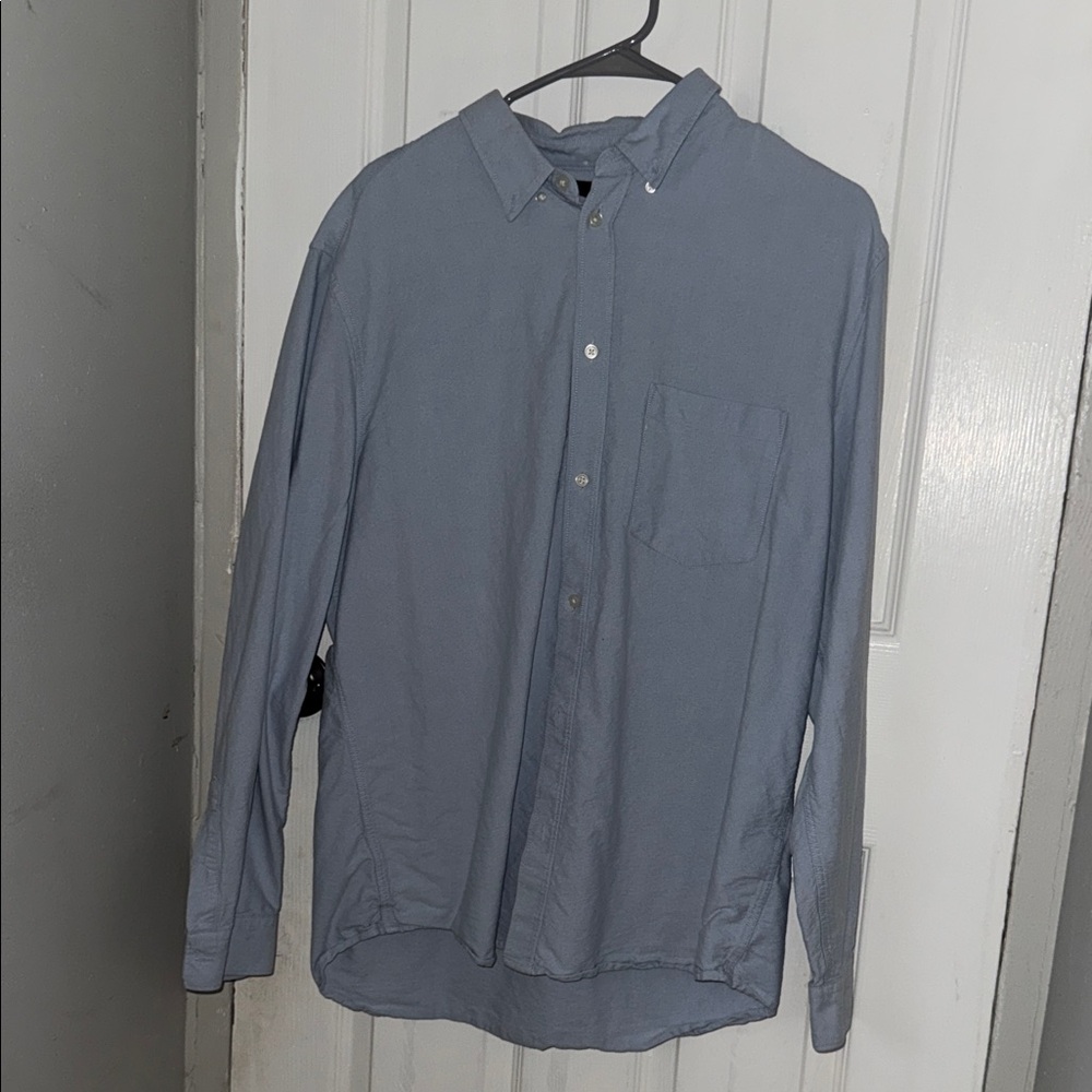 H&M Casual Light Blue Button-Down Shirt